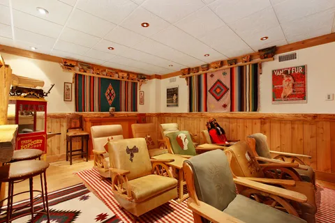 377 Little Noyac Path, Water Mill, NY 11976