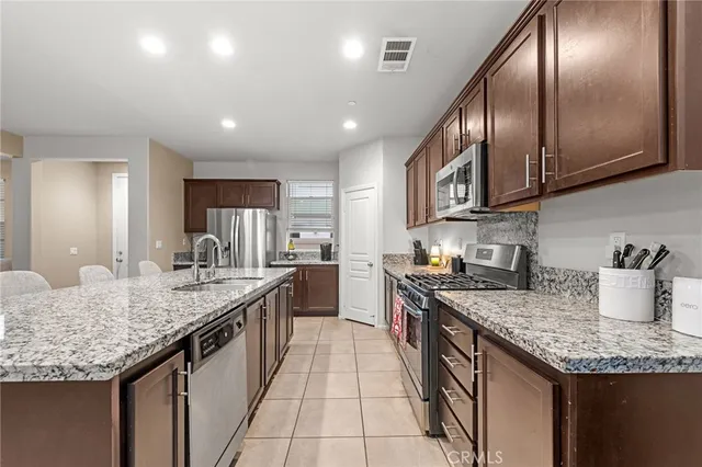 $605,000 | 40146 Calle Real, Murrieta, CA 92563