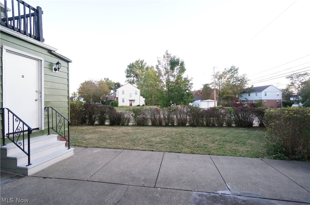 4063 Linnell Road Cleveland, OH 44121 - Photo 31 of 35