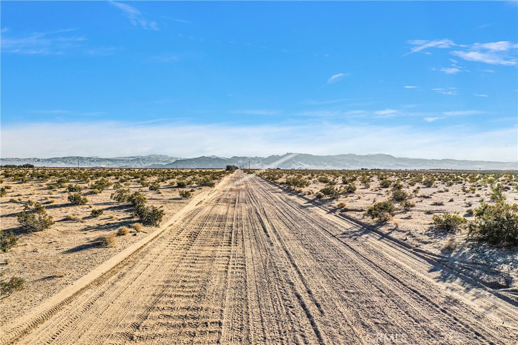 0 Bragdon Road Newberry Springs, CA 92365 - Photo 17 of 19 an view of an ocean