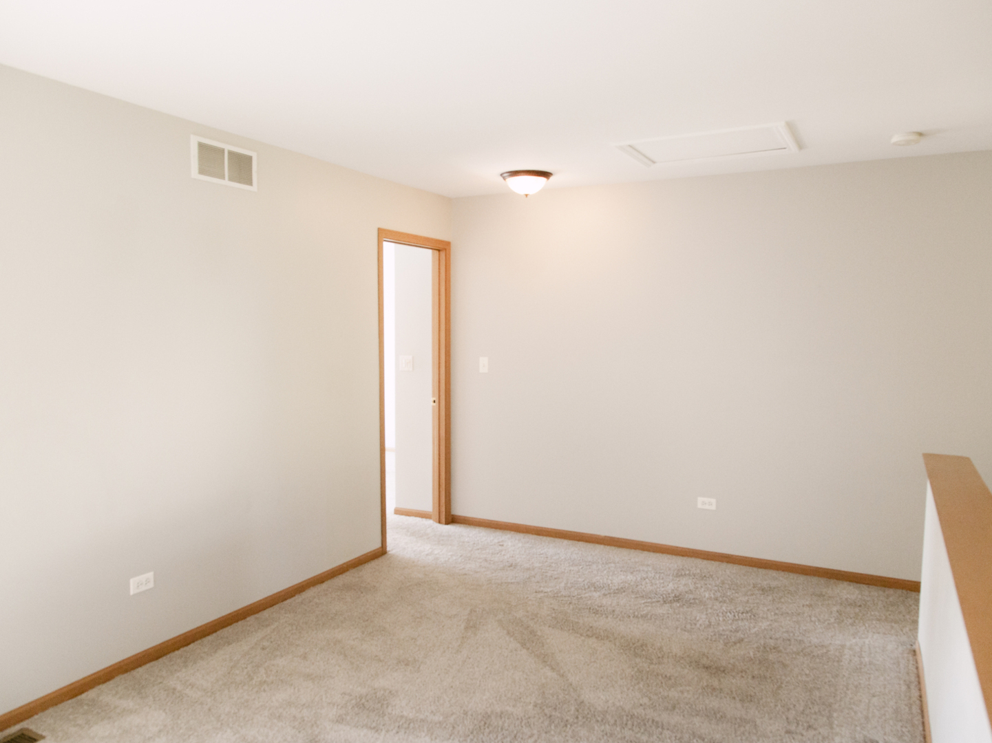 1533 Keystone Court Elgin, IL 60120 - Photo 8 of 16 a view of an empty room