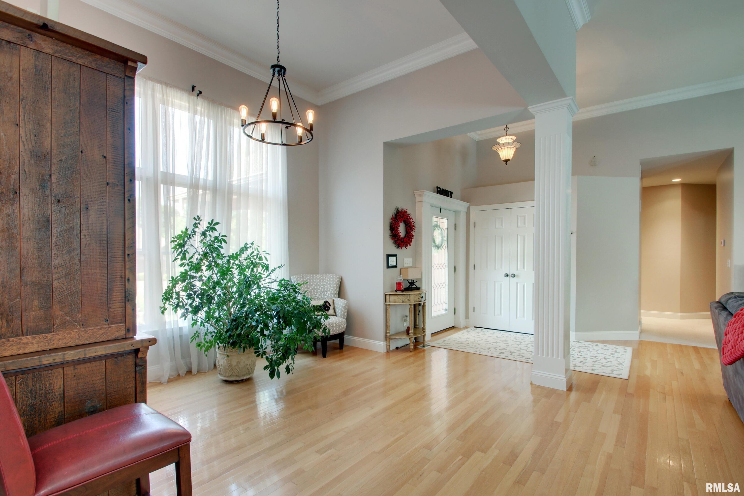 4121 Abbey Ridge Court Quincy, IL 62305 - Photo 4 of 27 Gallery Image 4