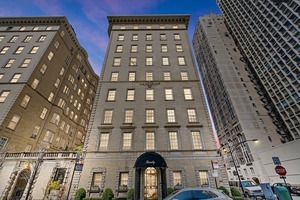 60 East Scott Street, Unit 703 Chicago, IL 60610 - Photo 27 of 27 front view of a building
