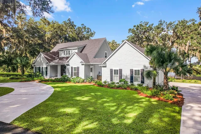 $750,000 | 1329 Coopers Landing Drive Northeast, Townsend, GA 31331