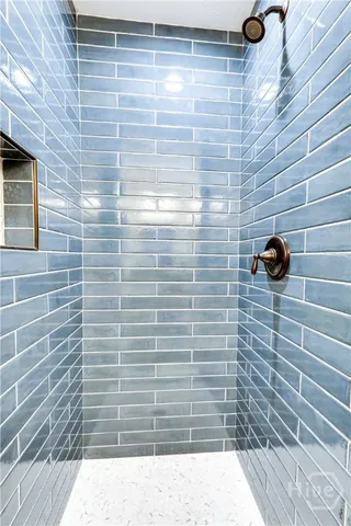 $3,250 | 106 East 57th Street, Savannah, GA 31405