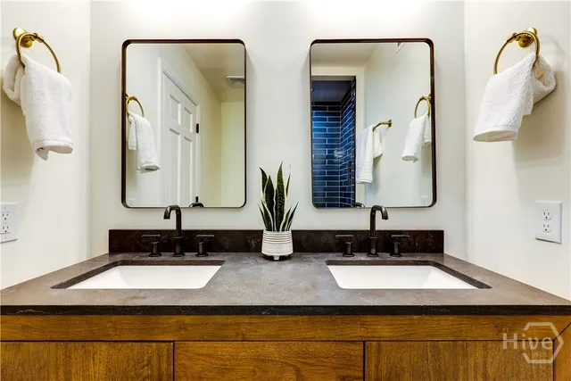 $3,250 | 106 East 57th Street, Savannah, GA 31405