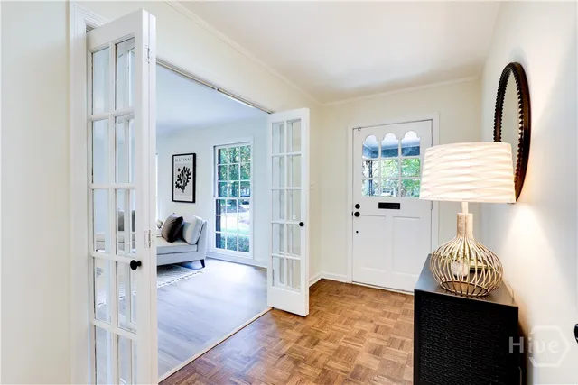 $3,250 | 106 East 57th Street, Savannah, GA 31405