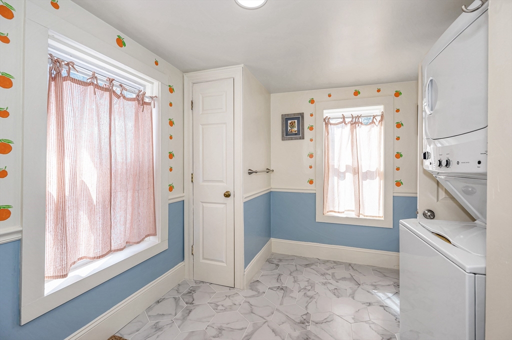 101 Hunt Road Chelmsford, MA 01824 - Photo 11 of 37 Gallery Image 11