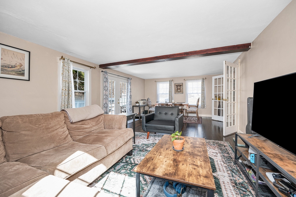 101 Hunt Road Chelmsford, MA 01824 - Photo 17 of 37 Gallery Image 17