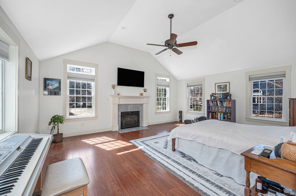 101 Hunt Road Chelmsford, MA 01824 - Photo 21 of 37 Gallery Image 21