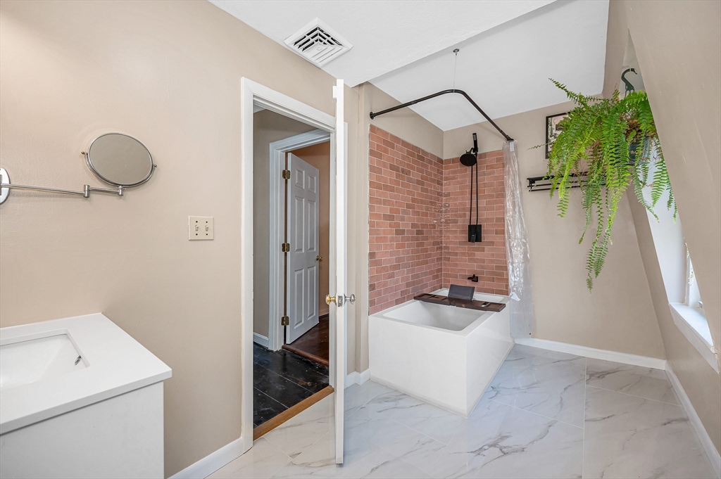 101 Hunt Road Chelmsford, MA 01824 - Photo 25 of 37 Gallery Image 25