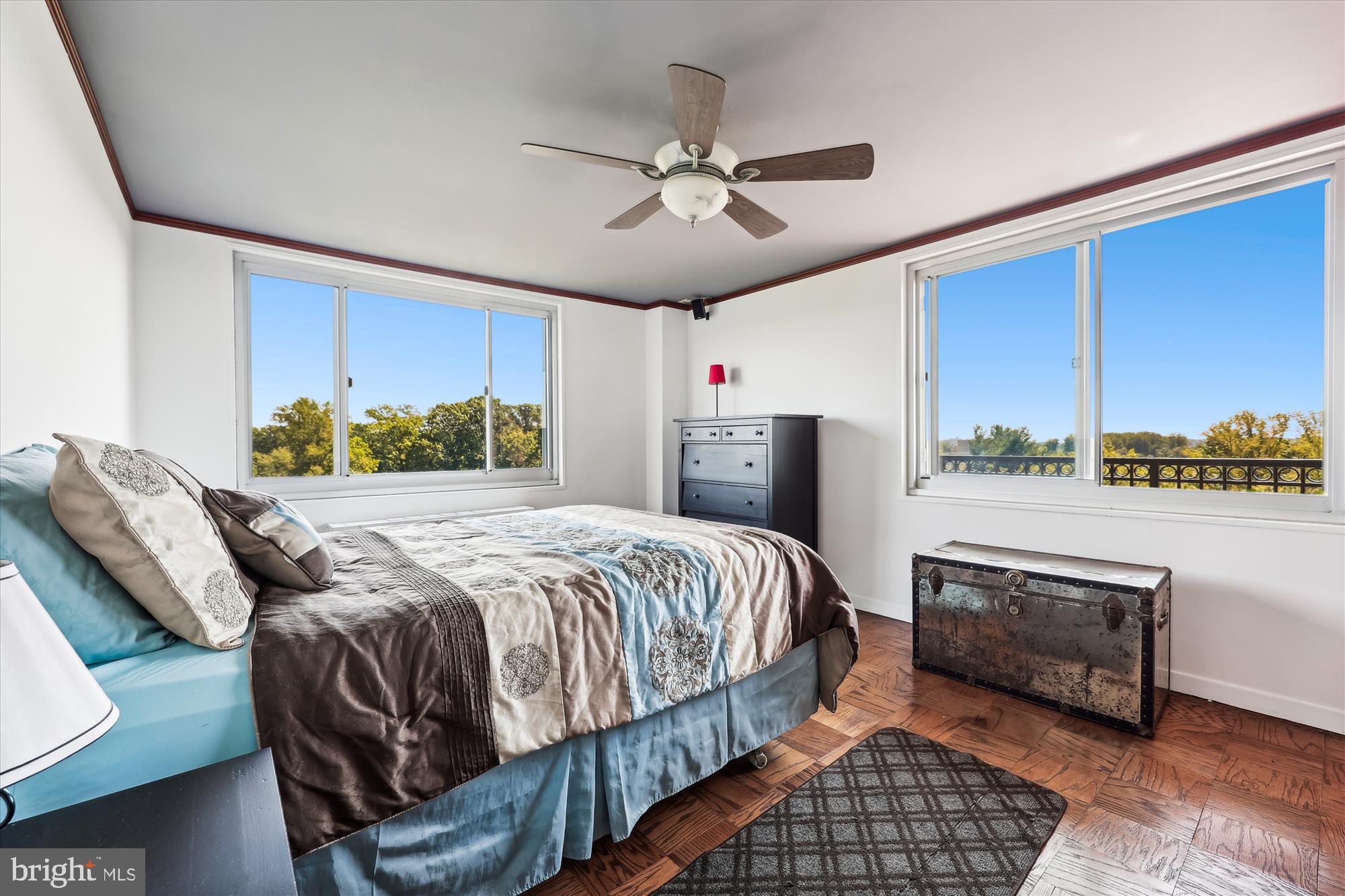 1900 Lyttonsville Road, Unit 1315 Silver Spring, MD 20910 - Photo 13 of 43 Primary bedroom