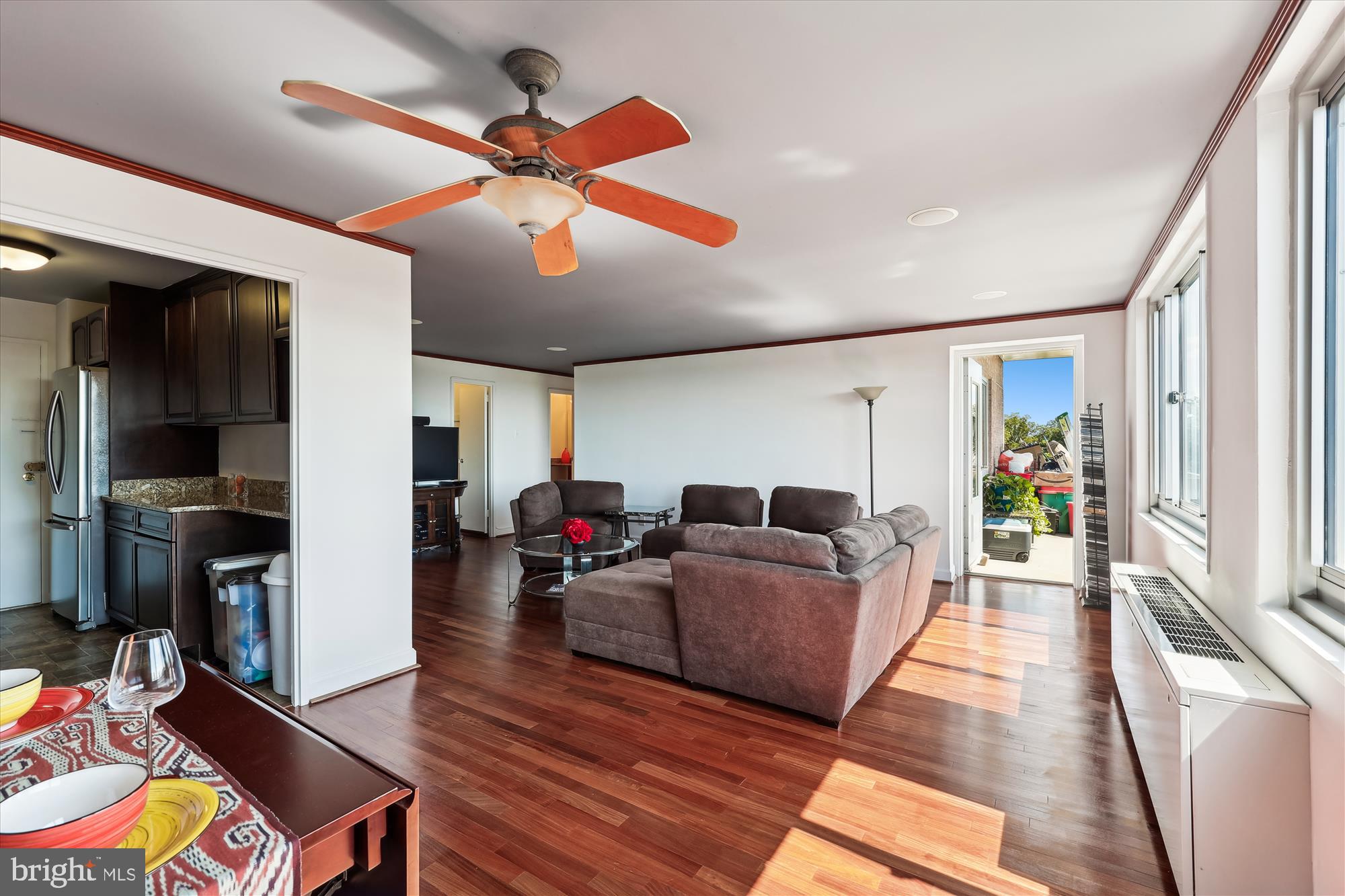 1900 Lyttonsville Road, Unit 1315 Silver Spring, MD 20910 - Photo 4 of 43 Living room