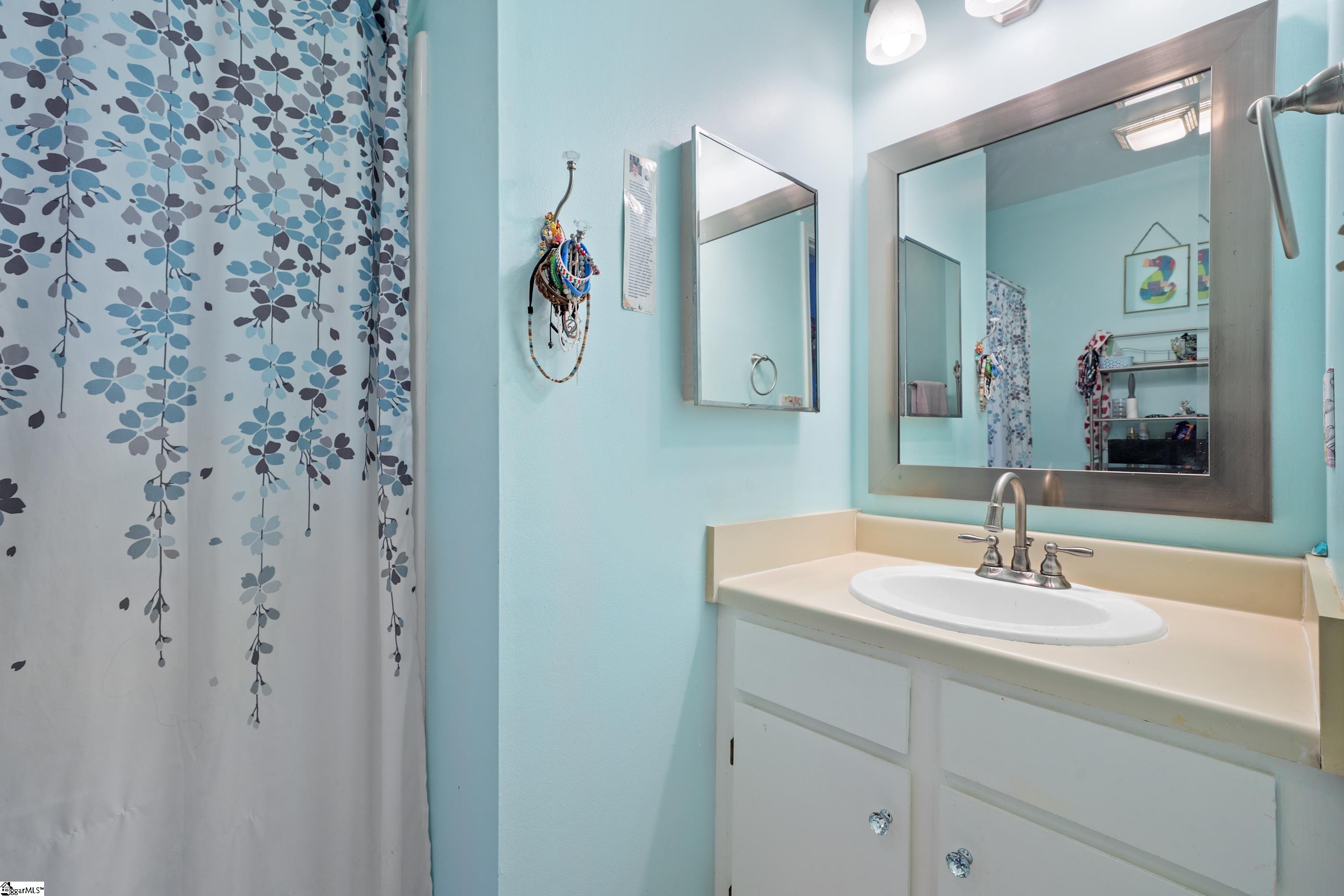 309 Miller Road, Unit 314 Mauldin, SC 29662 - Photo 15 of 28