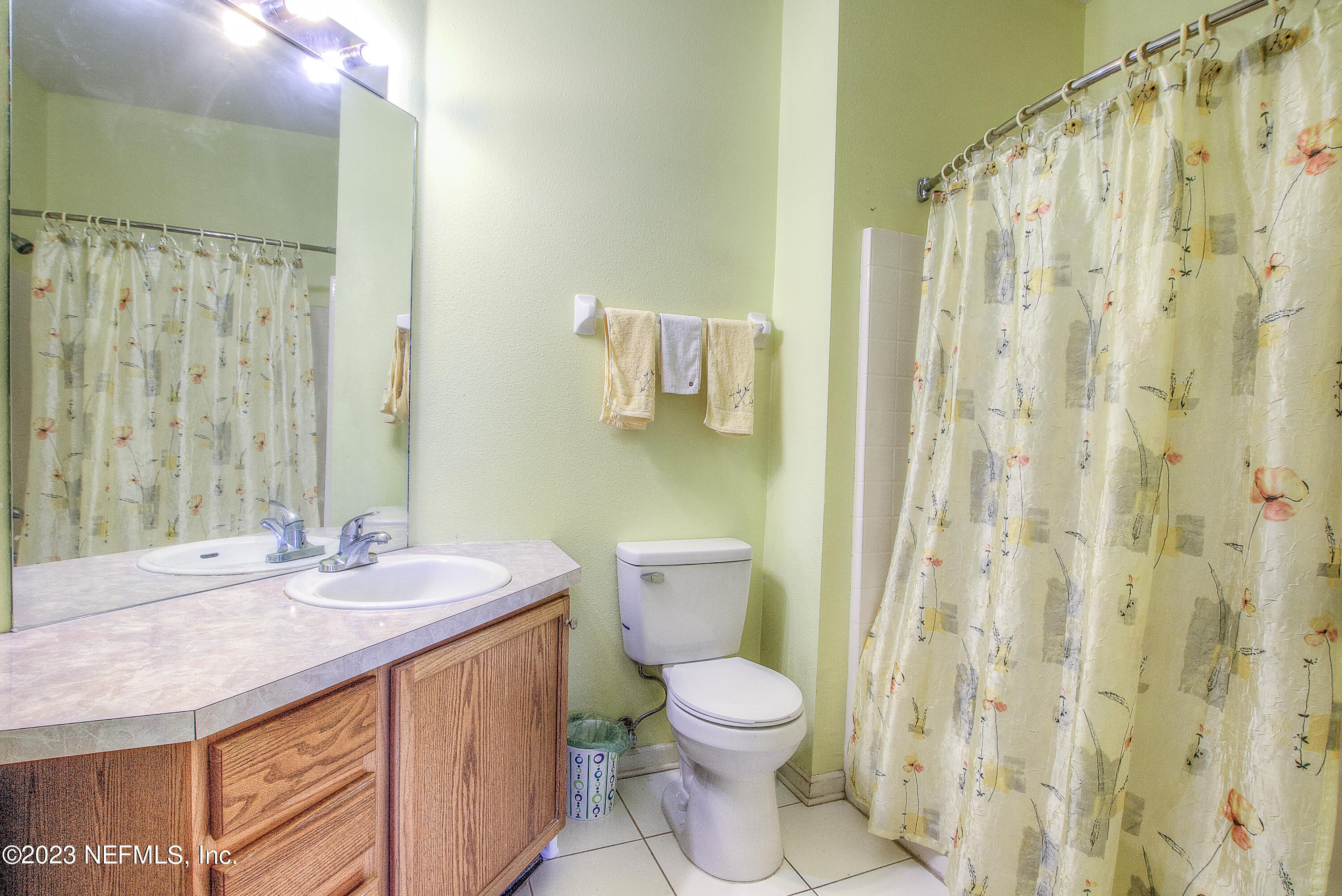 10550 Baymeadows Road, Unit 708 Jacksonville, FL 32256 - Photo 9 of 20 Bathroom One