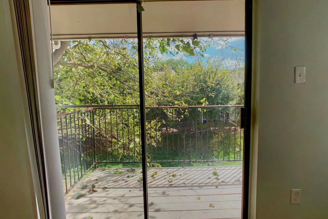 2008 West Loop, Unit D Austin, TX 78758 - Photo 7 of 15 a window with lake view
