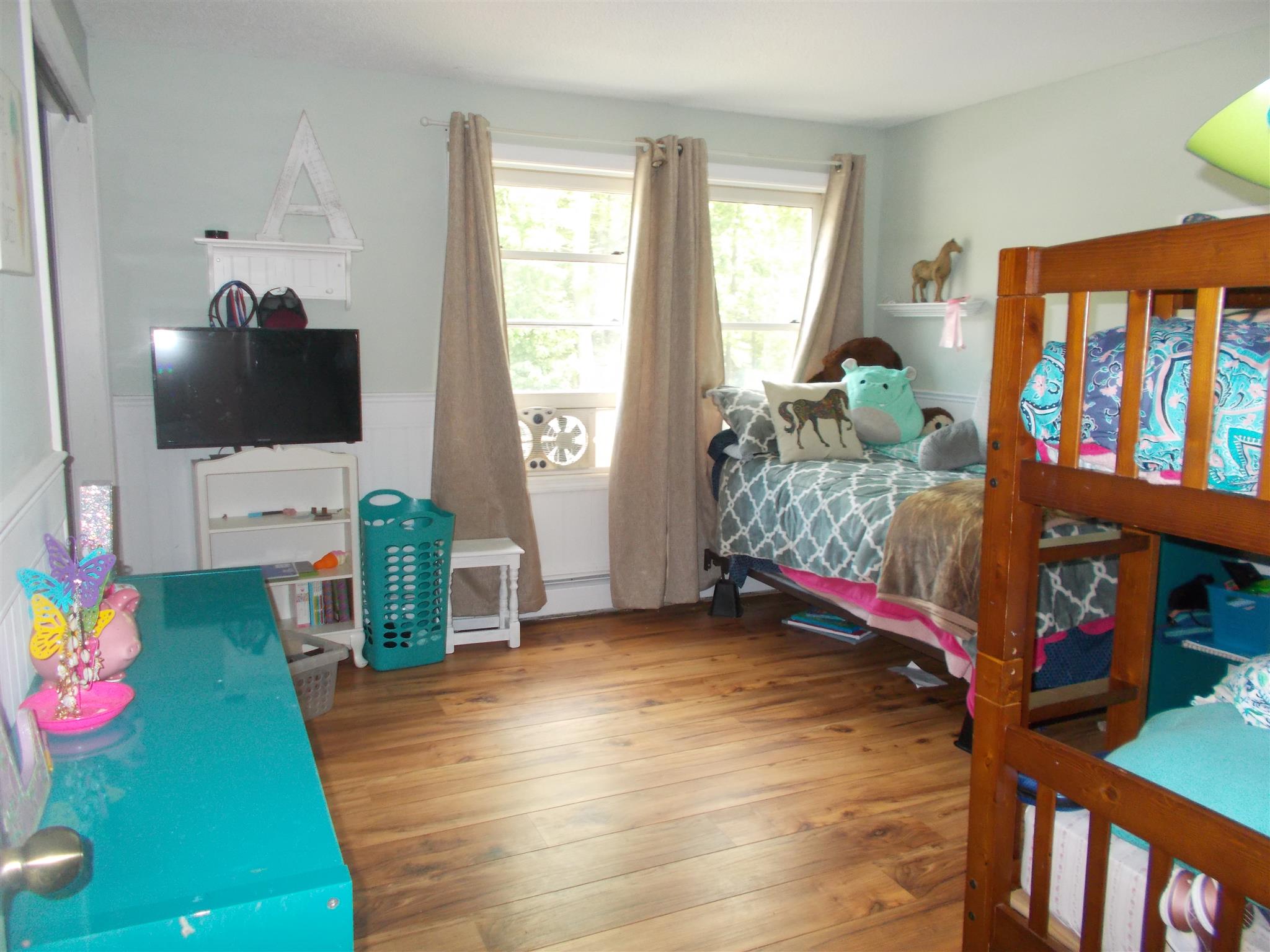 9 Woodland Green Rochester, NH 03868 - Photo 5 of 6 Gallery Image 5