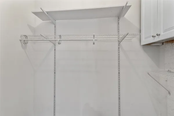 $1,100 | 405 Medina Street, Unit B, Houston, TX 77012