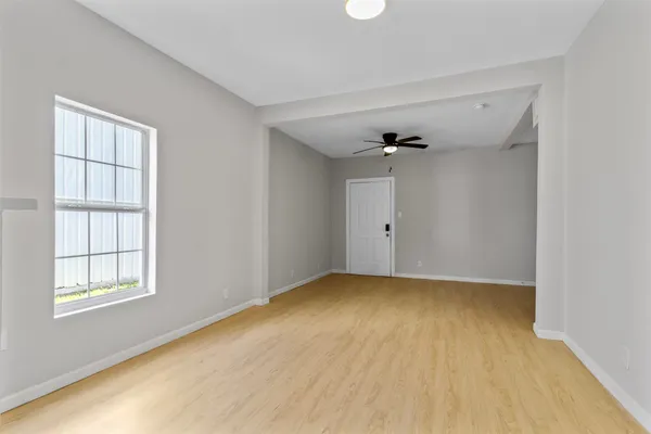 $1,100 | 405 Medina Street, Unit B, Houston, TX 77012