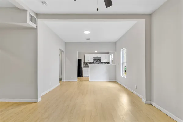 $1,100 | 405 Medina Street, Unit B, Houston, TX 77012