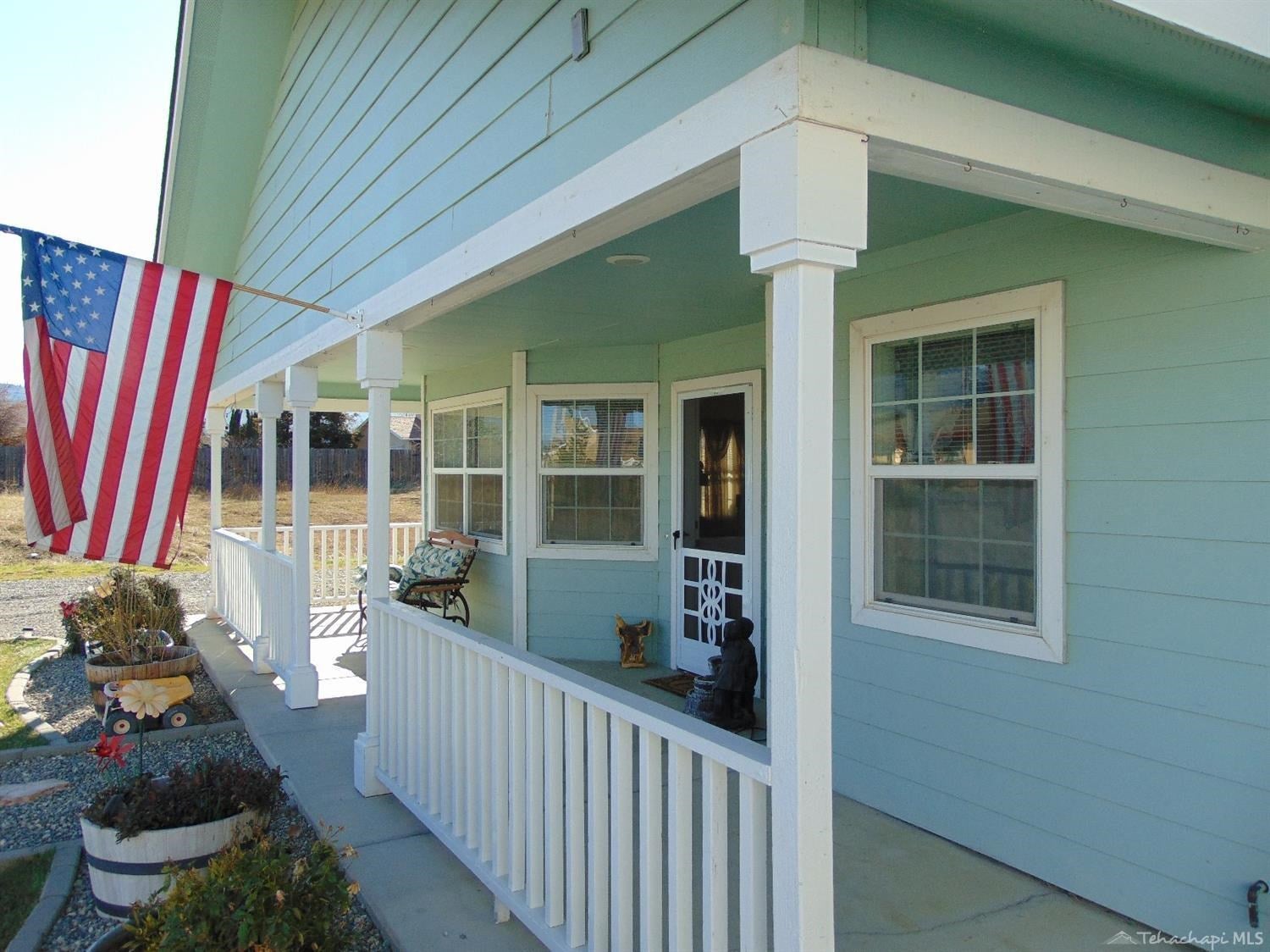 21721 Ripple Lane Tehachapi, CA 93561 - Photo 3 of 43 Gallery Image 3