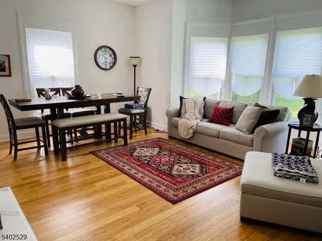 $2,800 | 24 Lexington Avenue, Unit 1, Montclair, NJ 07042