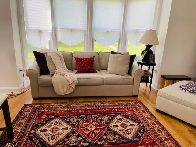 $2,800 | 24 Lexington Avenue, Unit 1, Montclair, NJ 07042