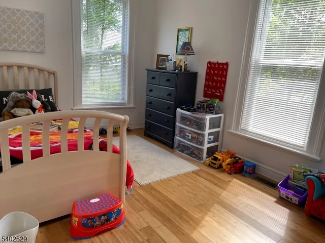 $2,800 | 24 Lexington Avenue, Unit 1, Montclair, NJ 07042