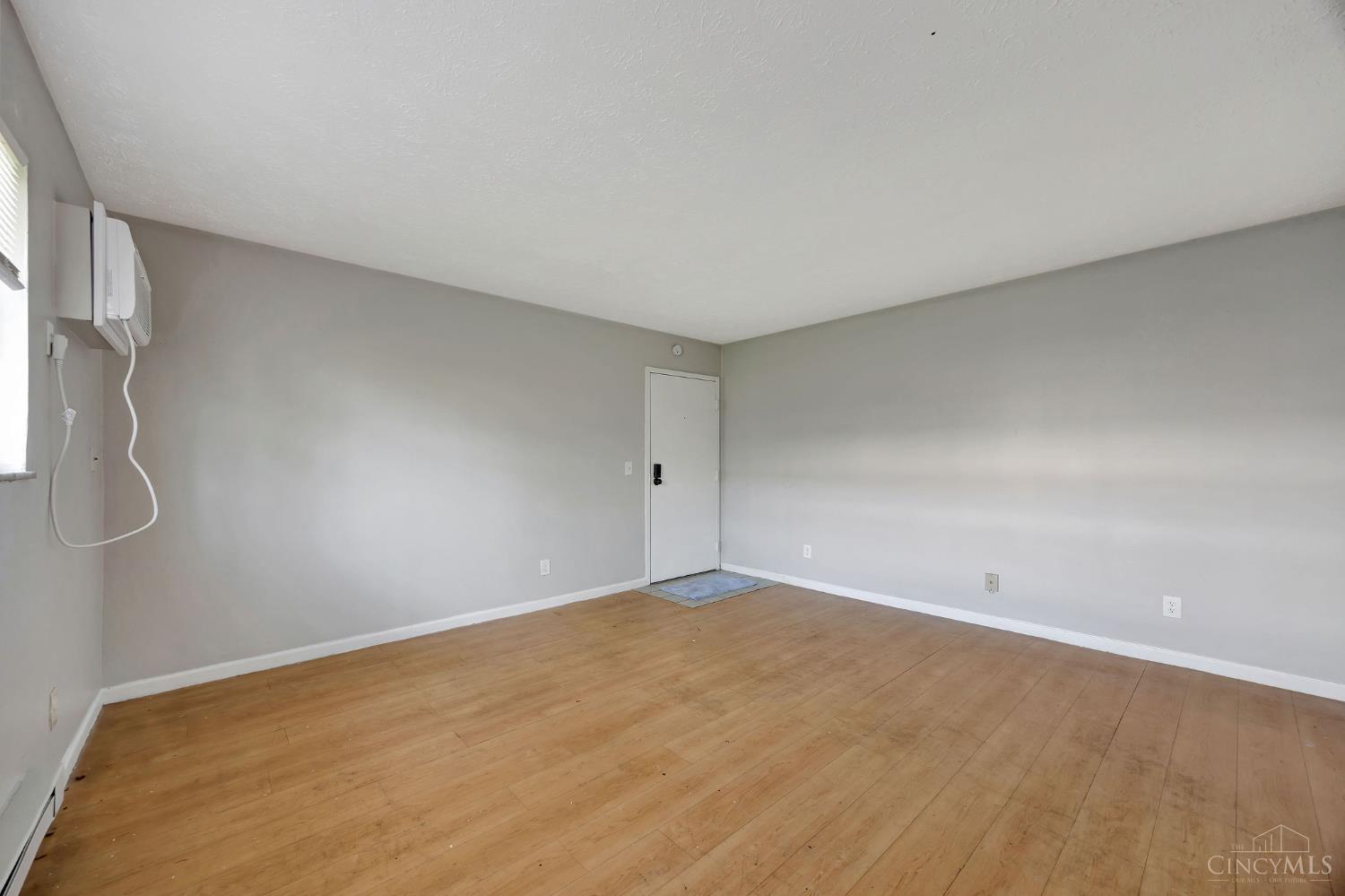 2575 West Galbraith Road Cincinnati, OH 45239 - Photo 7 of 22 Gallery Image 7