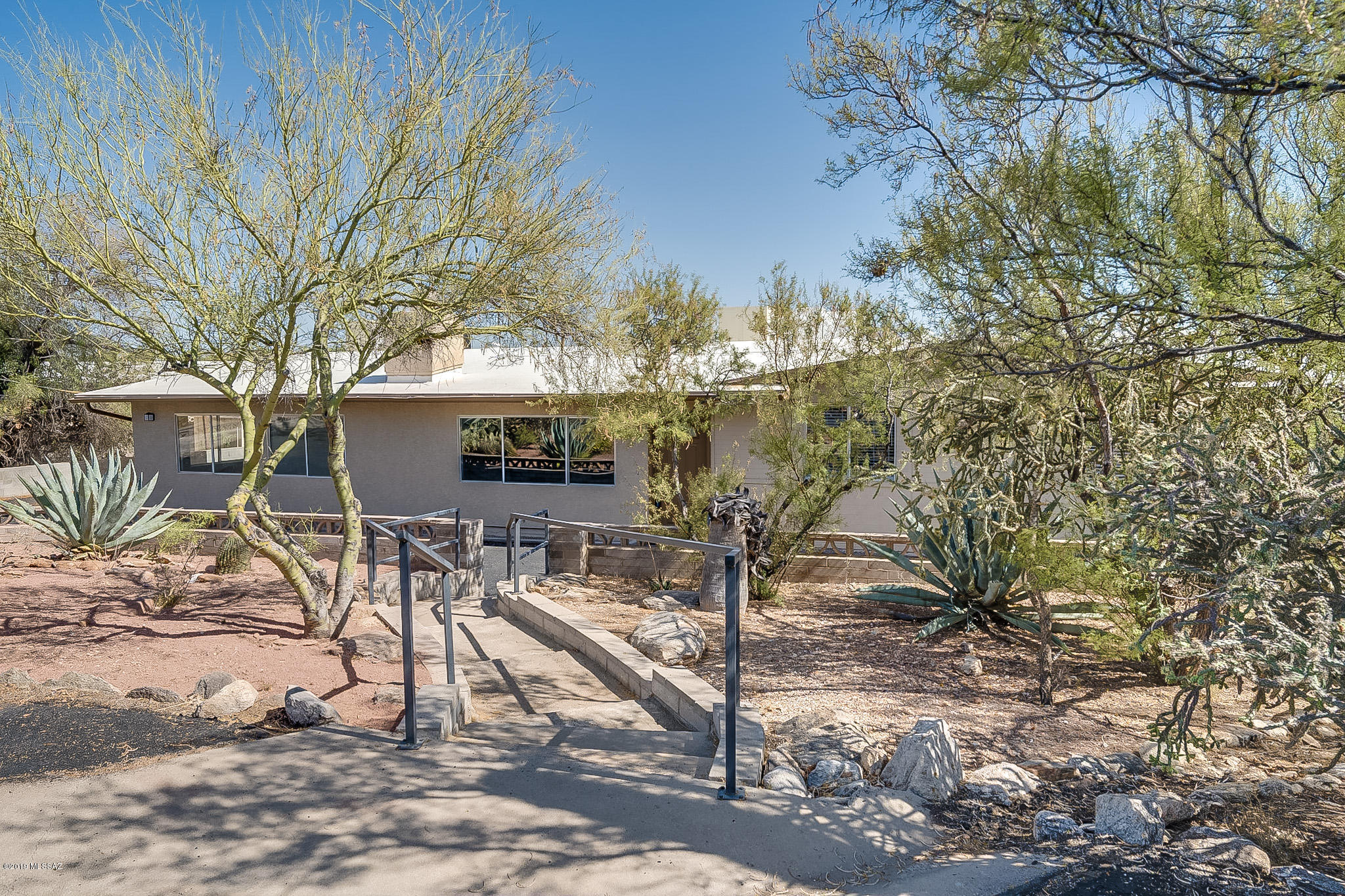 634 East Magee Road Tucson, AZ 85704 - Photo 2 of 46 Gallery Image 2