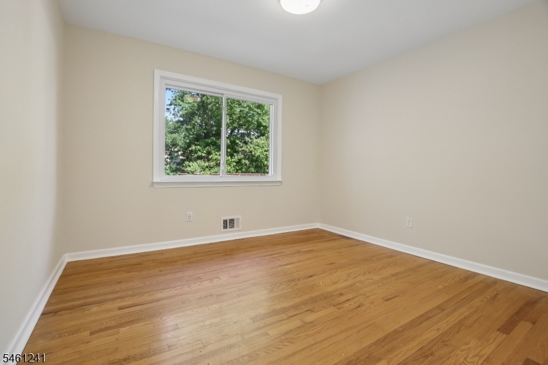 113 Stony Road Edison, NJ 08817 - Photo 32 of 44 Gallery Image 32