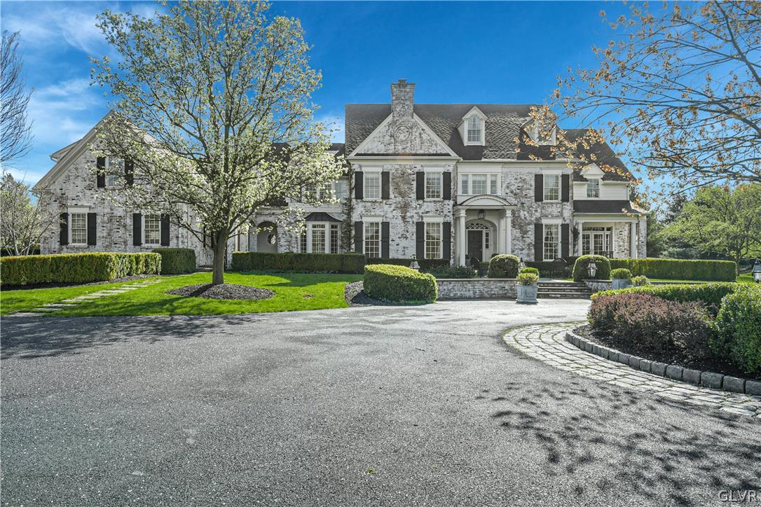 1749 Hawthorne Road Bethlehem, PA 18015 - Photo 1 of 24 Gallery Image 1