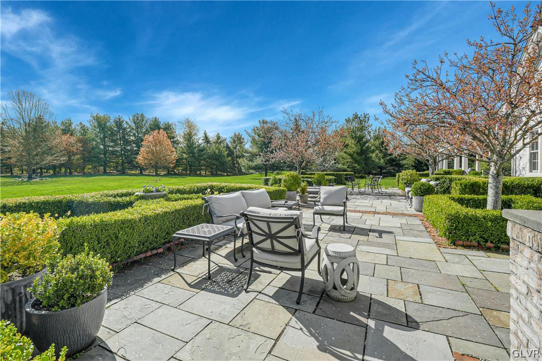1749 Hawthorne Road Bethlehem, PA 18015 - Photo 12 of 24 Gallery Image 12