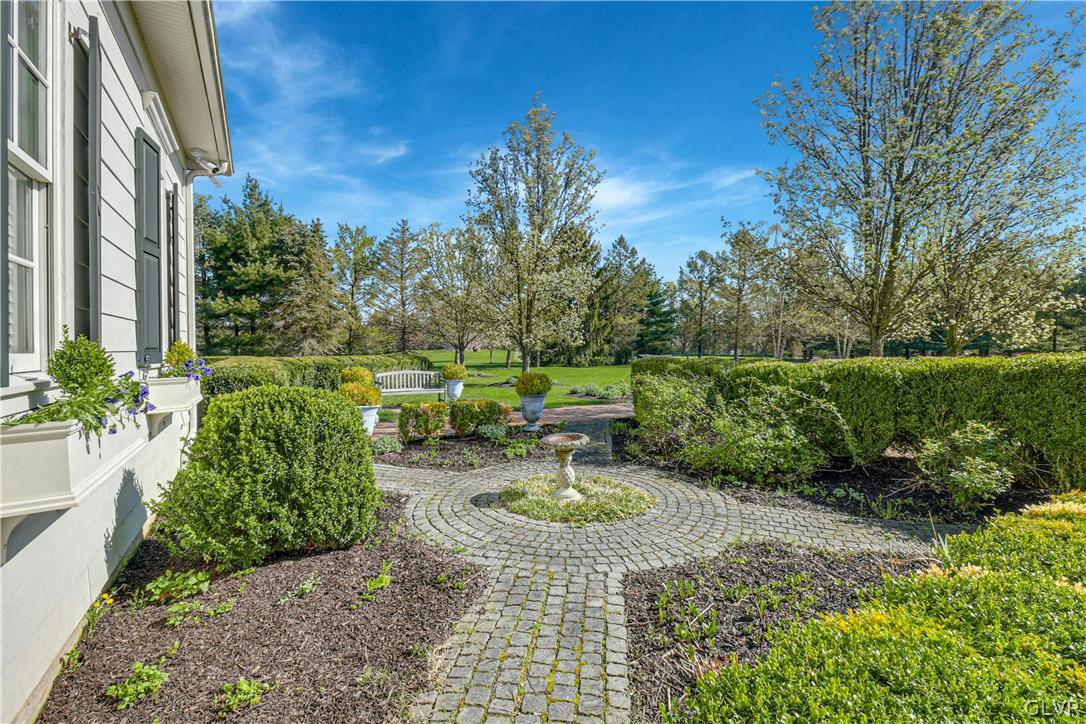 1749 Hawthorne Road Bethlehem, PA 18015 - Photo 13 of 24 Gallery Image 13