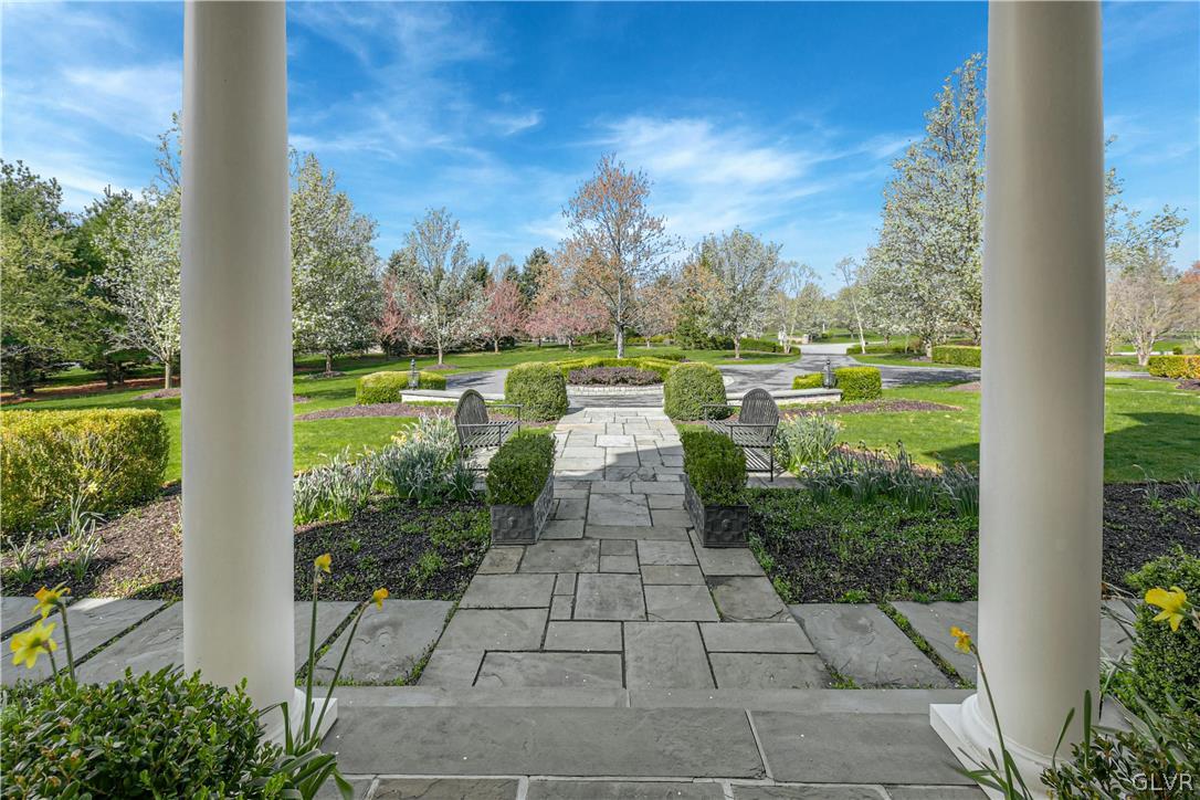 1749 Hawthorne Road Bethlehem, PA 18015 - Photo 7 of 24 Gallery Image 7