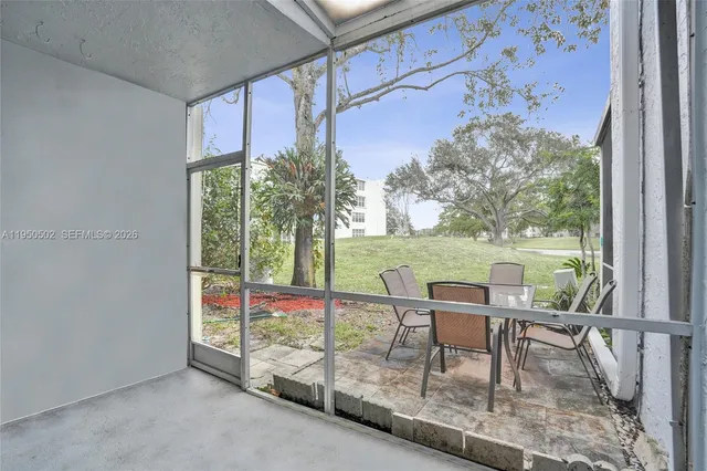 $3,000 | 9451 Live Oak Place, Unit 102, Davie, FL 33324