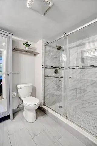 $3,000 | 9451 Live Oak Place, Unit 102, Davie, FL 33324