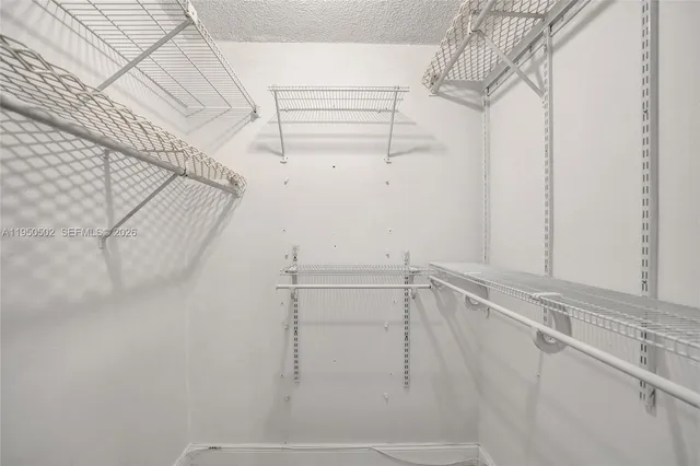 $3,000 | 9451 Live Oak Place, Unit 102, Davie, FL 33324