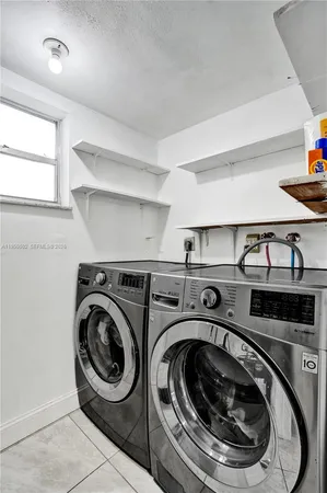 $3,000 | 9451 Live Oak Place, Unit 102, Davie, FL 33324