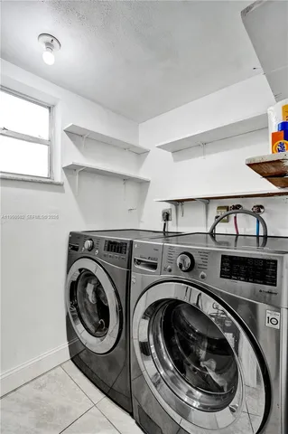 $3,000 | 9451 Live Oak Place, Unit 102, Davie, FL 33324