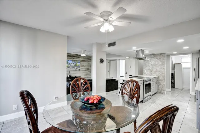 $3,000 | 9451 Live Oak Place, Unit 102, Davie, FL 33324