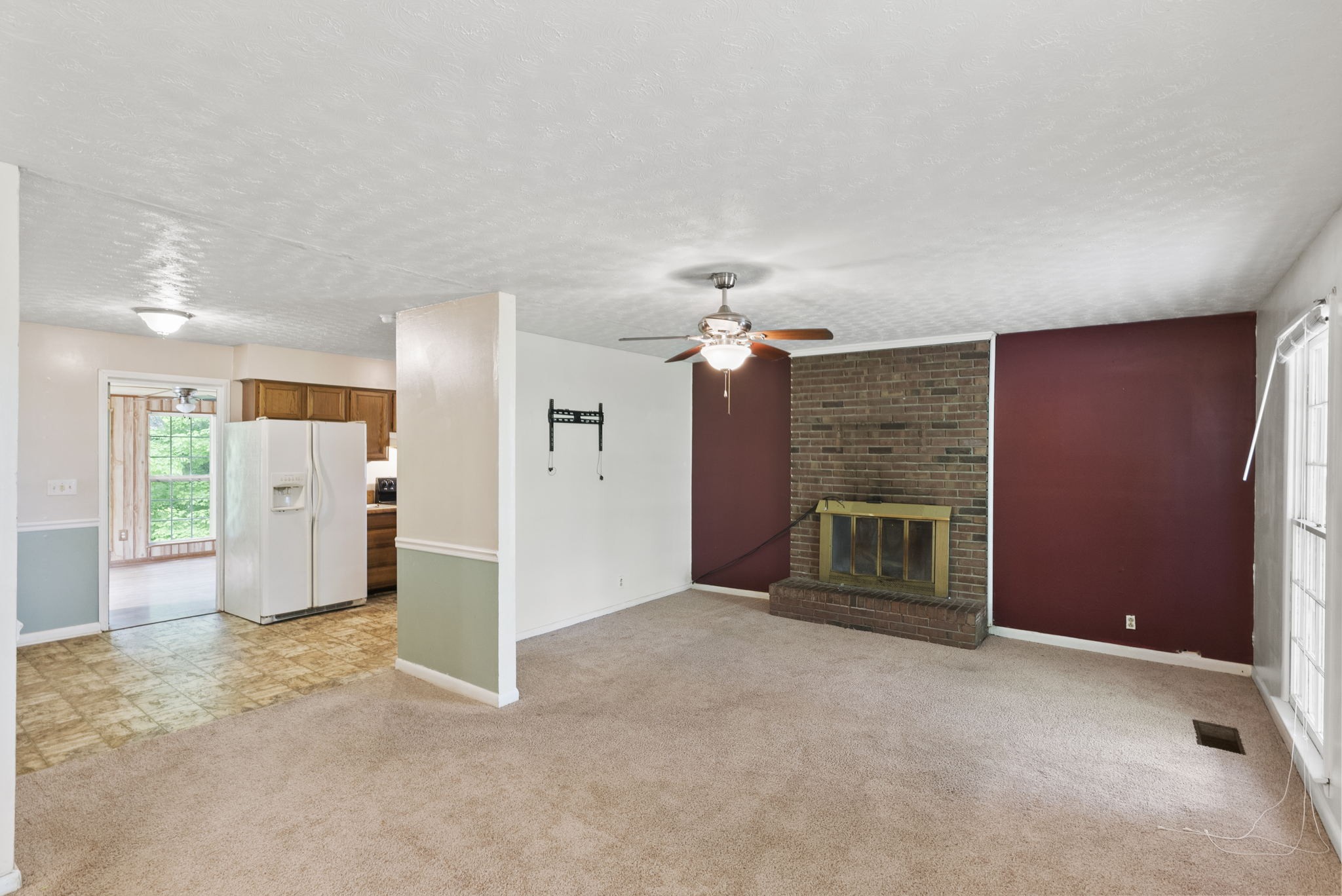 4431 Airport Road Springfield, TN 37172 - Photo 5 of 20 a view of a livingroom with a fireplace