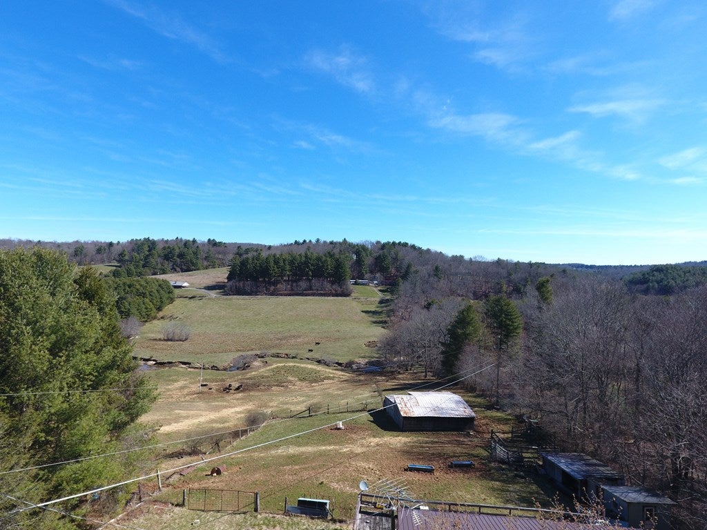 8017 Pipers Gap Road Galax, VA 24333 - Photo 2 of 43 Gallery Image 2