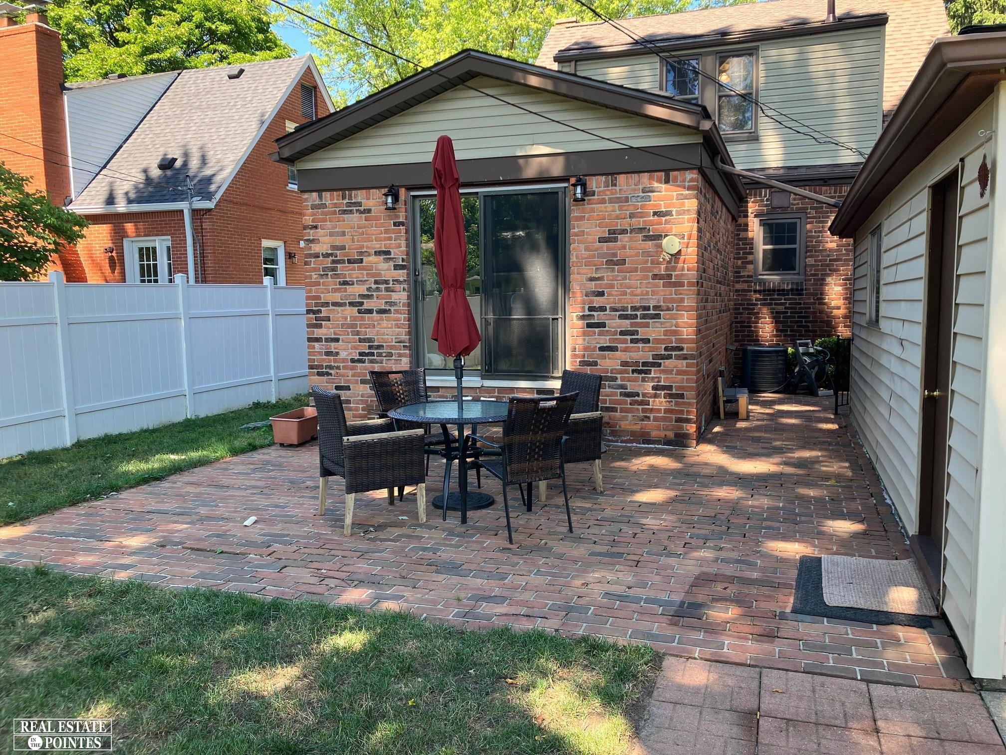 305 Kerby Road Grosse Pointe Farms, MI 48236 - Photo 37 of 40