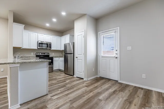 $1,500 | 6734 Summer Fest Drive, Unit 112, San Antonio, TX 78244