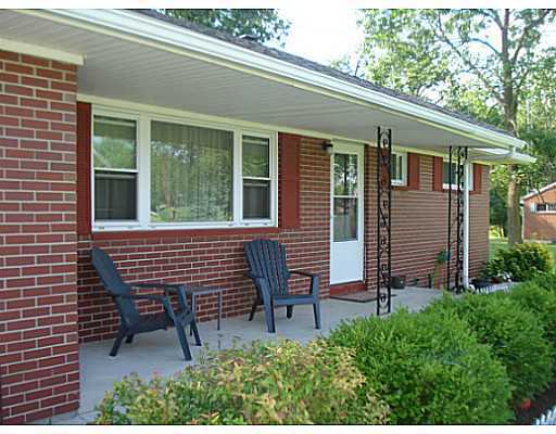 3128 North Hampton Road Springfield, OH 45502 - Photo 2 of 20