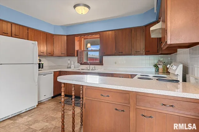 $149,900 | 222 South Wrightsman Street, Virden, IL 62690