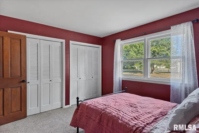 $149,900 | 222 South Wrightsman Street, Virden, IL 62690