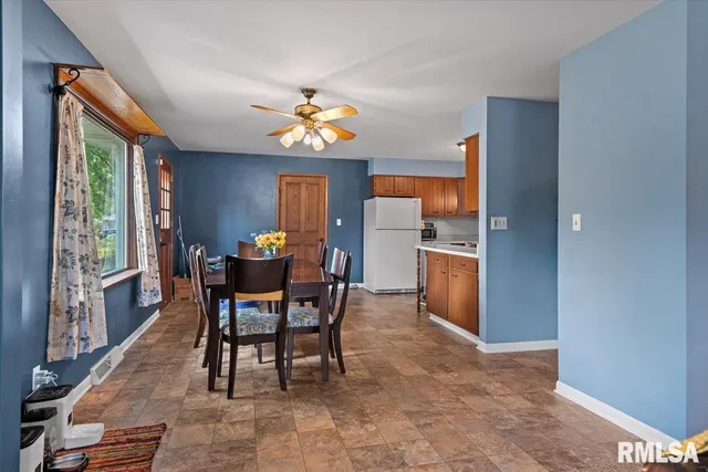 $149,900 | 222 South Wrightsman Street, Virden, IL 62690