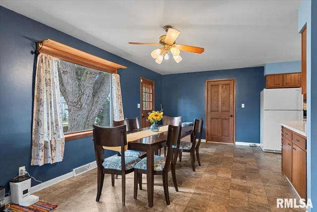 $149,900 | 222 South Wrightsman Street, Virden, IL 62690